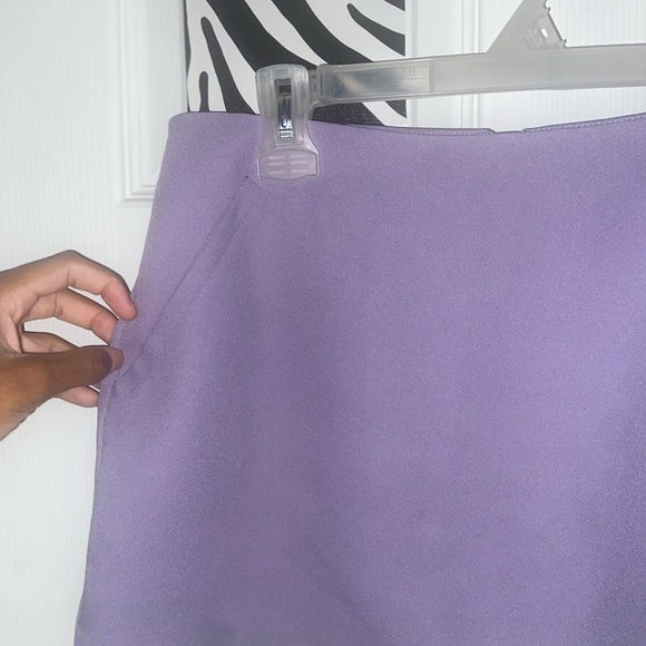 Purple mini skirt with zipper and fake pockets - Picture 2 of 5